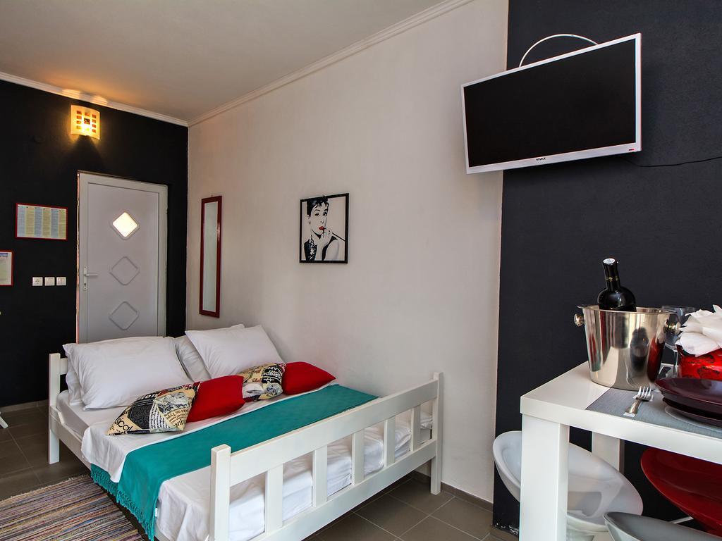 Studios Slaven Plano Rum bild